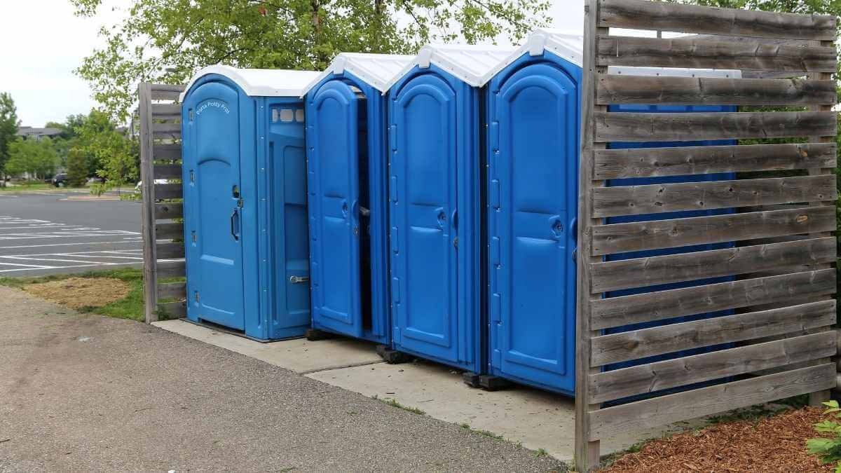 Porta Potty Rental Pros - Affordable Porta Potty Solutions in Mills, NE, 68753